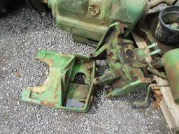 JOHN DEERE 2940 TRACTOR