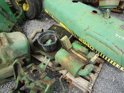 JOHN DEERE 2940 TRACTOR