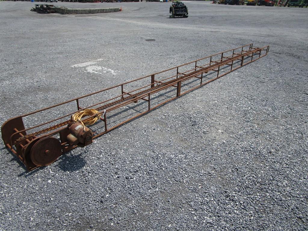 26' HAY ELEVATOR W/ MOTOR