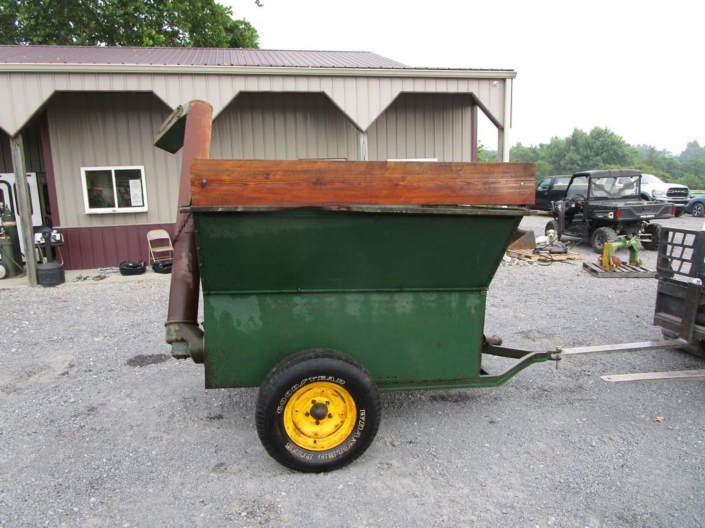GRAIN-O-VATOR FEED CART