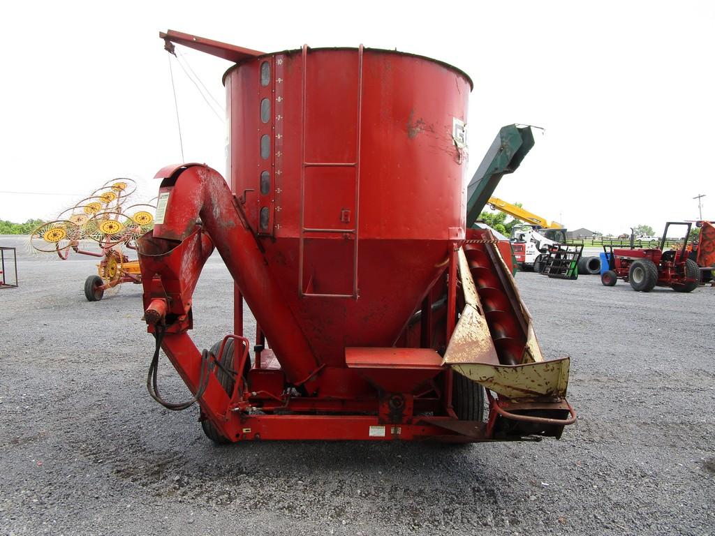 GEHL 120 GRINDER MIXER