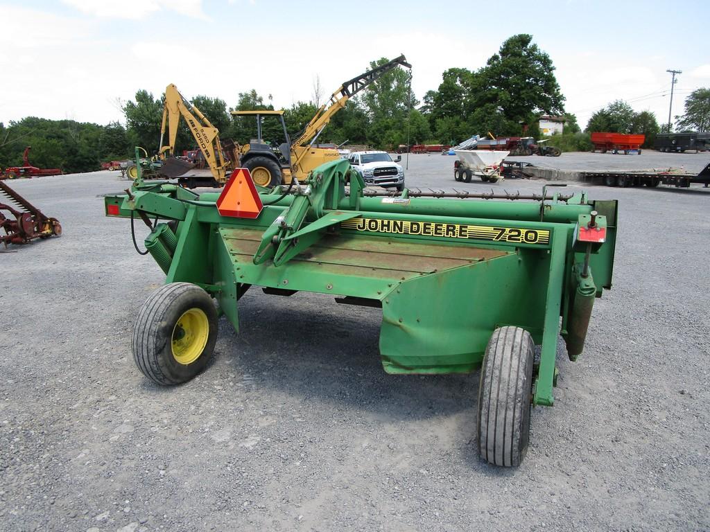 JOHN DEERE  720 MOCO HAYBINE