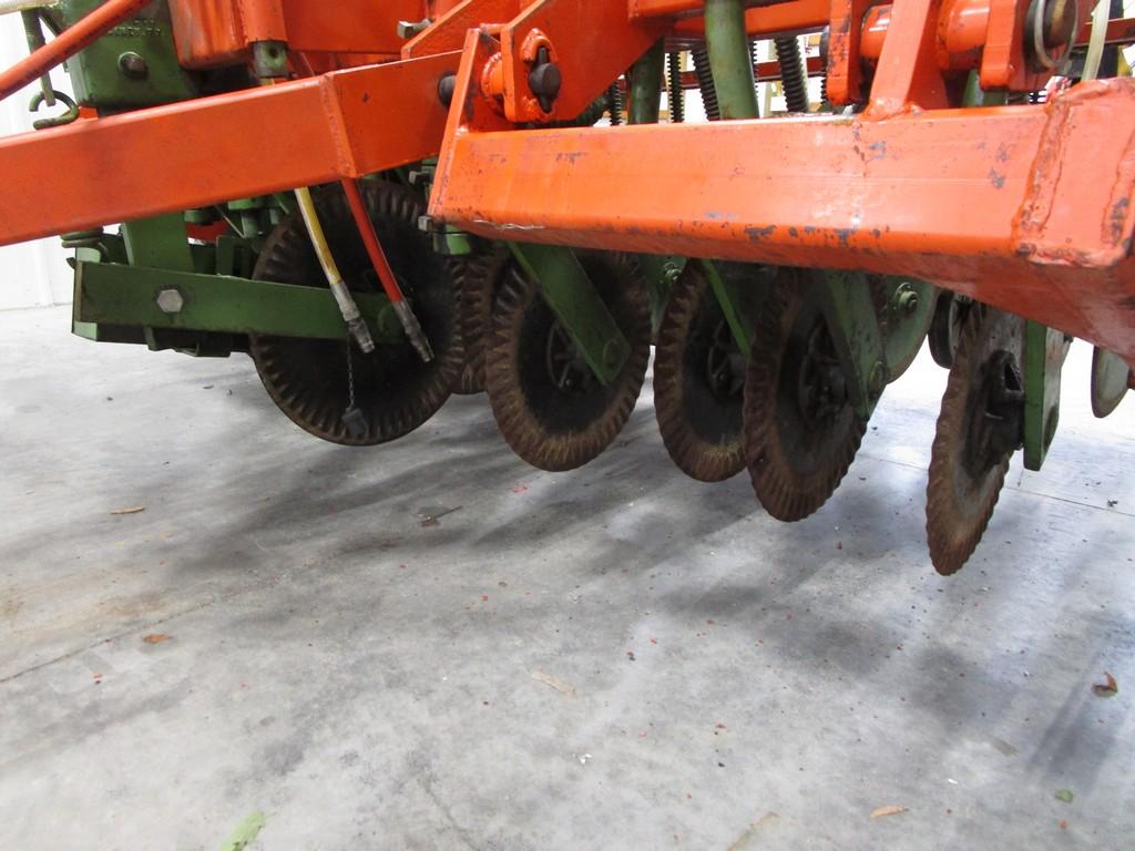 TYE PASTURE PLEASER NO TILL DRILL
