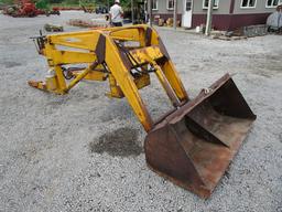 MASSEY FERGUSON 100 LOADER