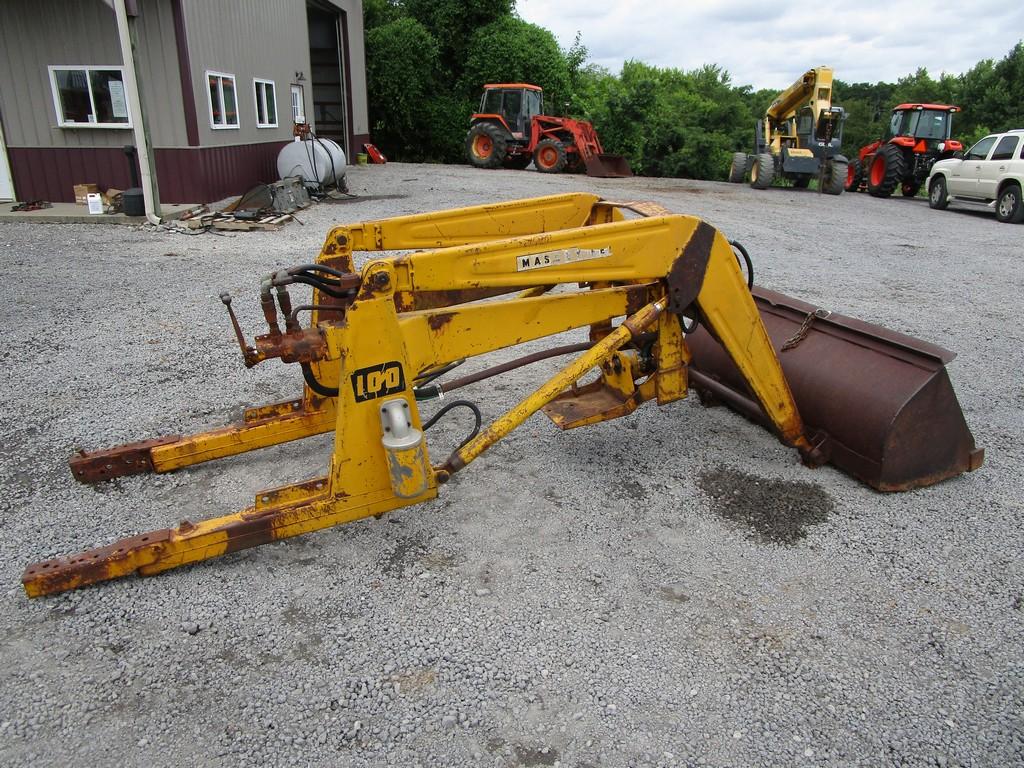 MASSEY FERGUSON 100 LOADER