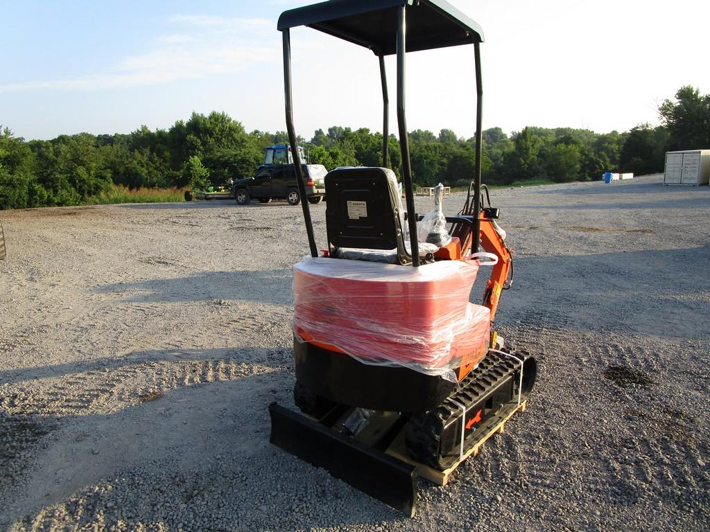 AGT QH12 MINI EXCAVATOR