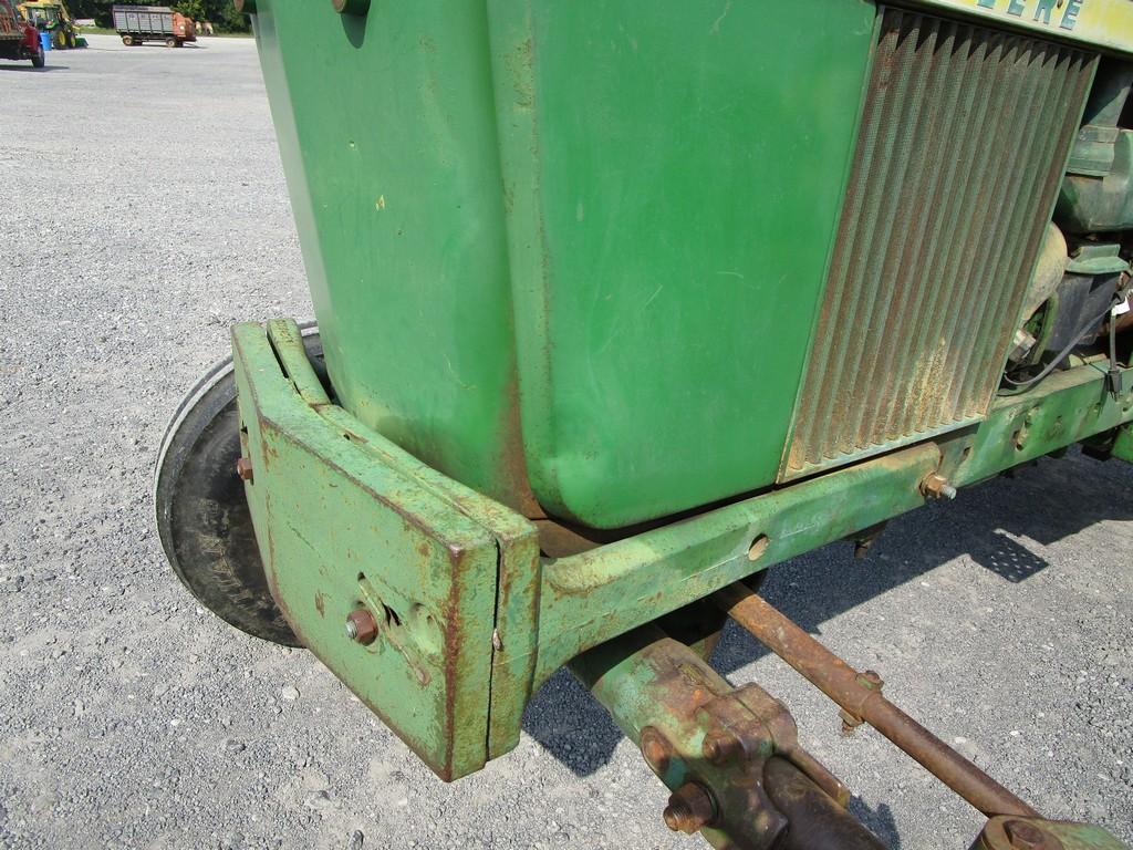 JOHN DEERE 3020 TRACTOR