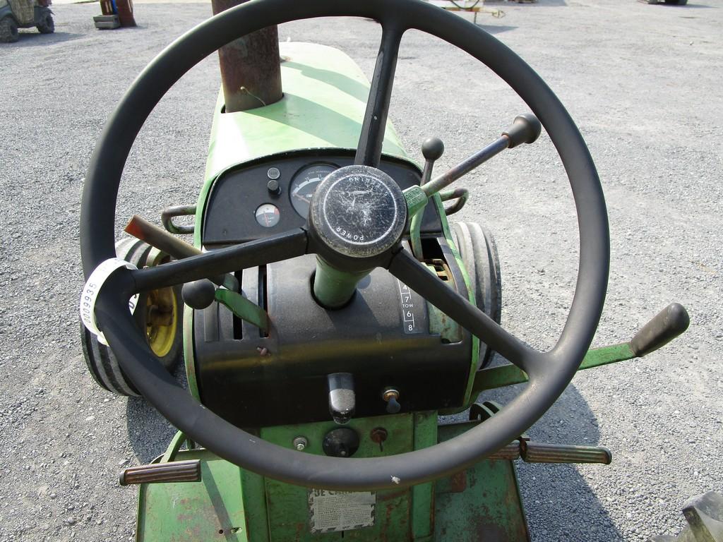 JOHN DEERE 3020 TRACTOR