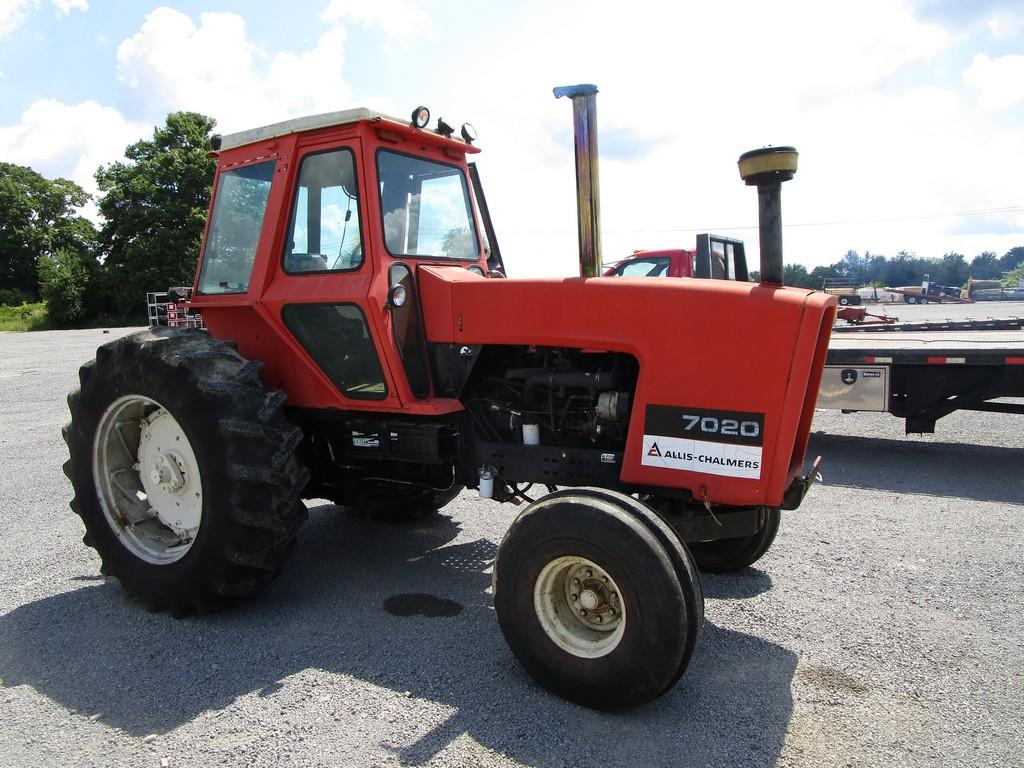 ALLIS-CHALMERS 7020 TRACTOR