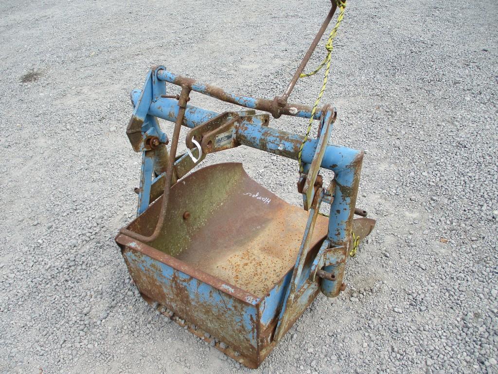 FORD 3PT POND SCOOP