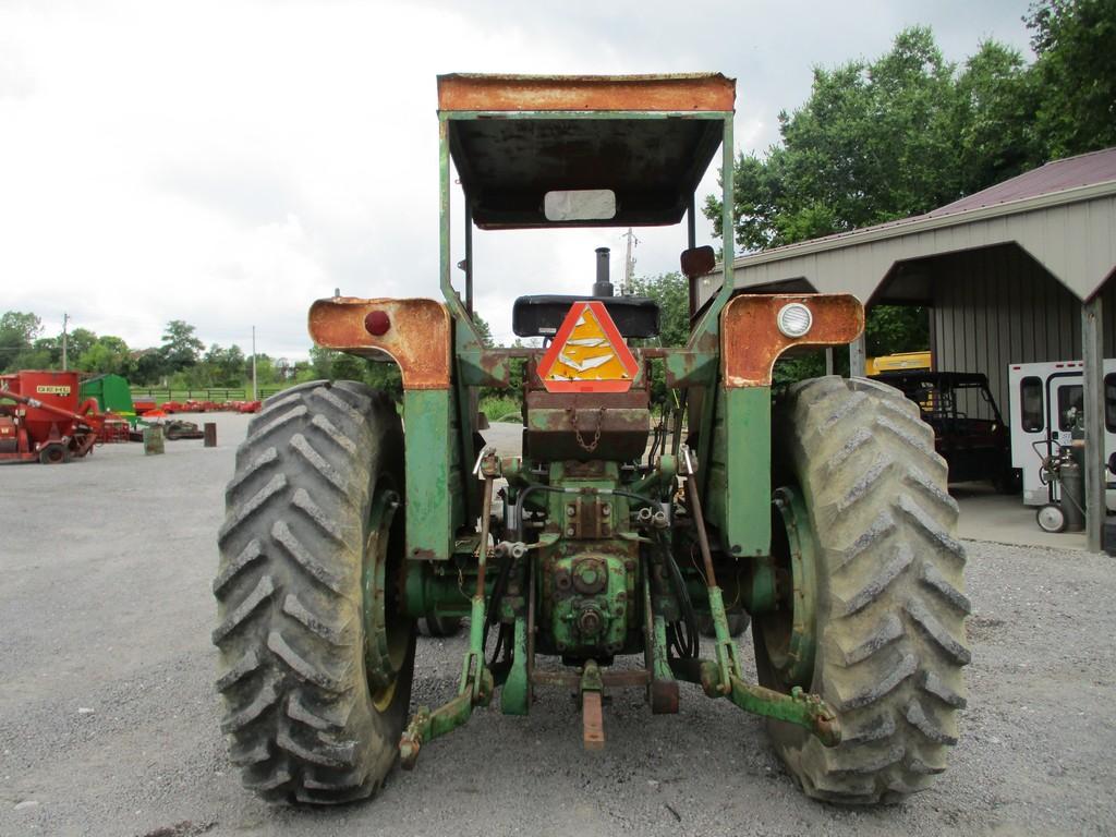 OLIVER 2050 TRACTOR