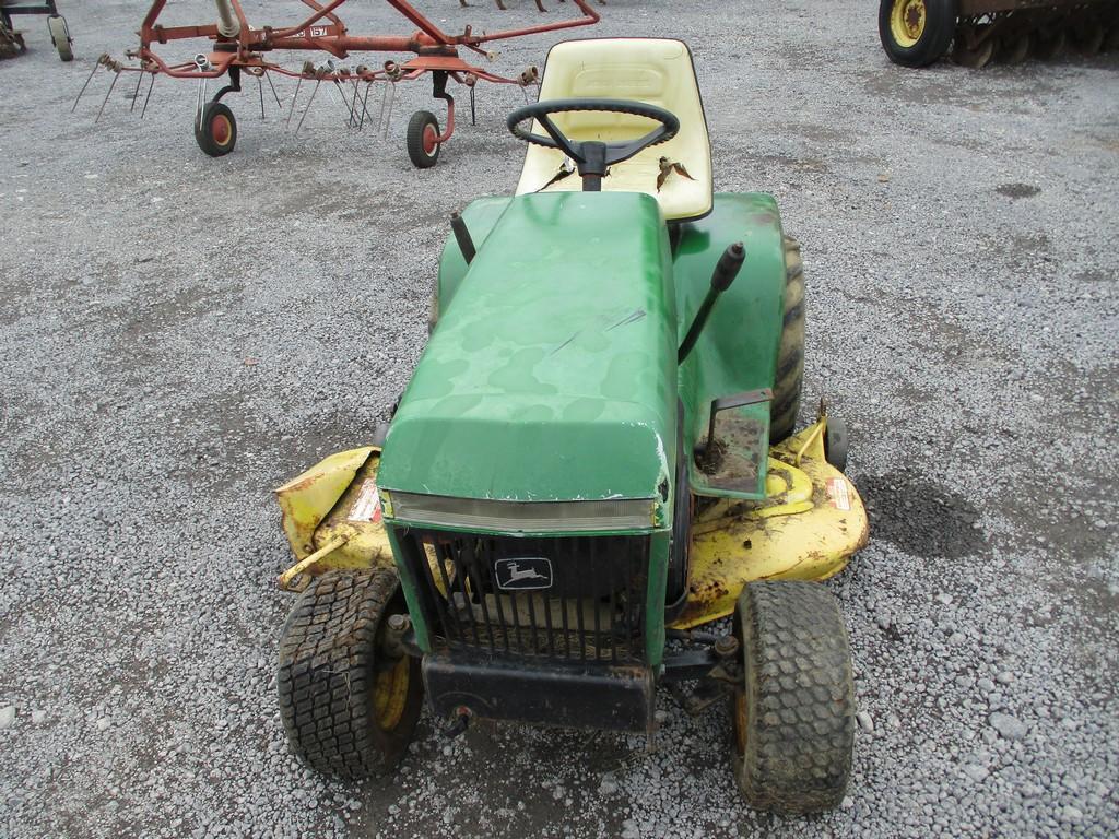 JOHN DEERE 212 LAWN MOWER