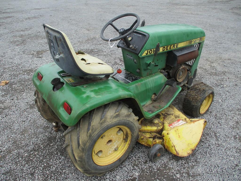 JOHN DEERE 212 LAWN MOWER