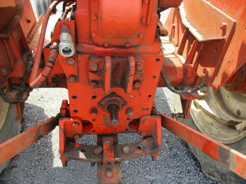 ALLIS-CHALMERS 160 TRACTOR