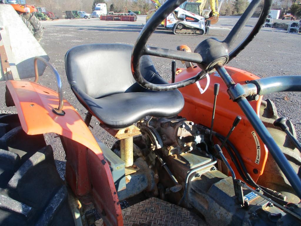KUBOTA L245H OFFSET CULTIVATING TRACTOR