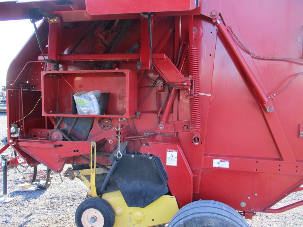 NEW HOLLAND BR780 RD BALER