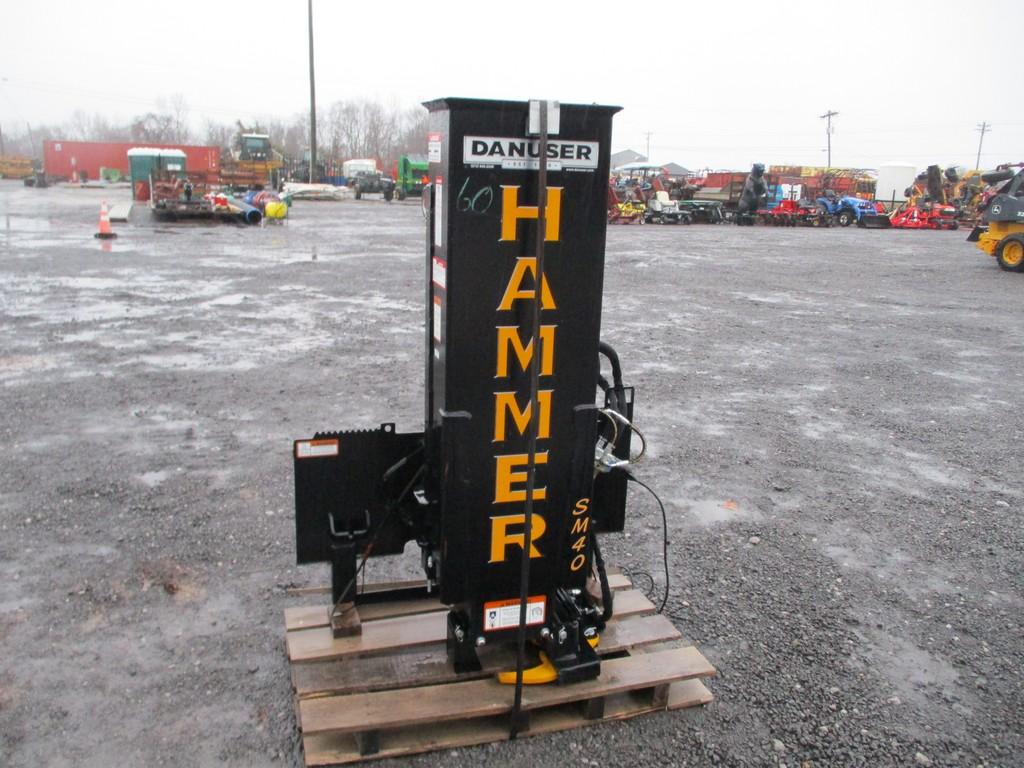 DANUSER SM40 SKIDSTEER POST DRIVER