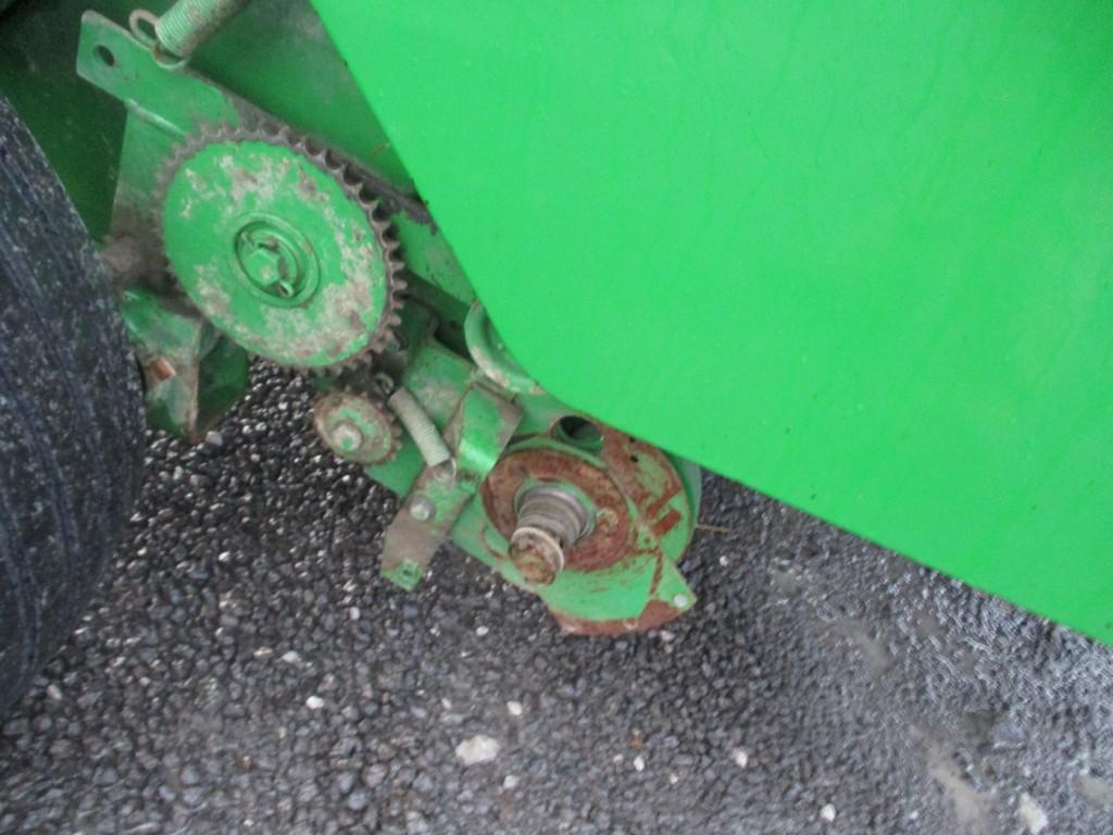 JD 567 RD BALER