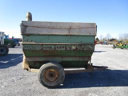 JOHN DEERE 68 FEED CART