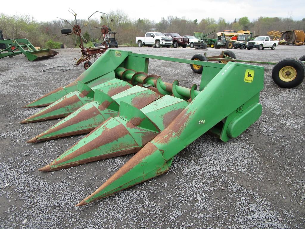 JOHN DEERE 444 CORN HEAD