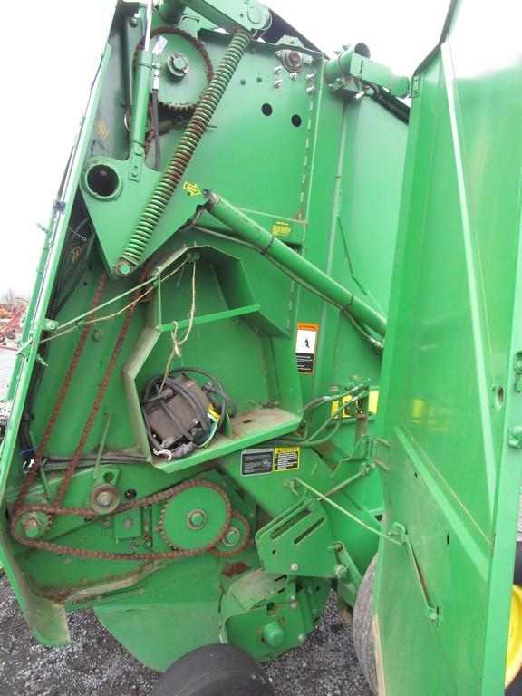 JOHN DEERE 556 RD BALER