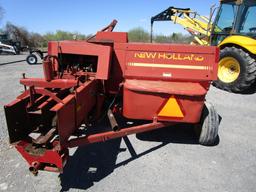 NEW HOLLAND 570 SQ BALER