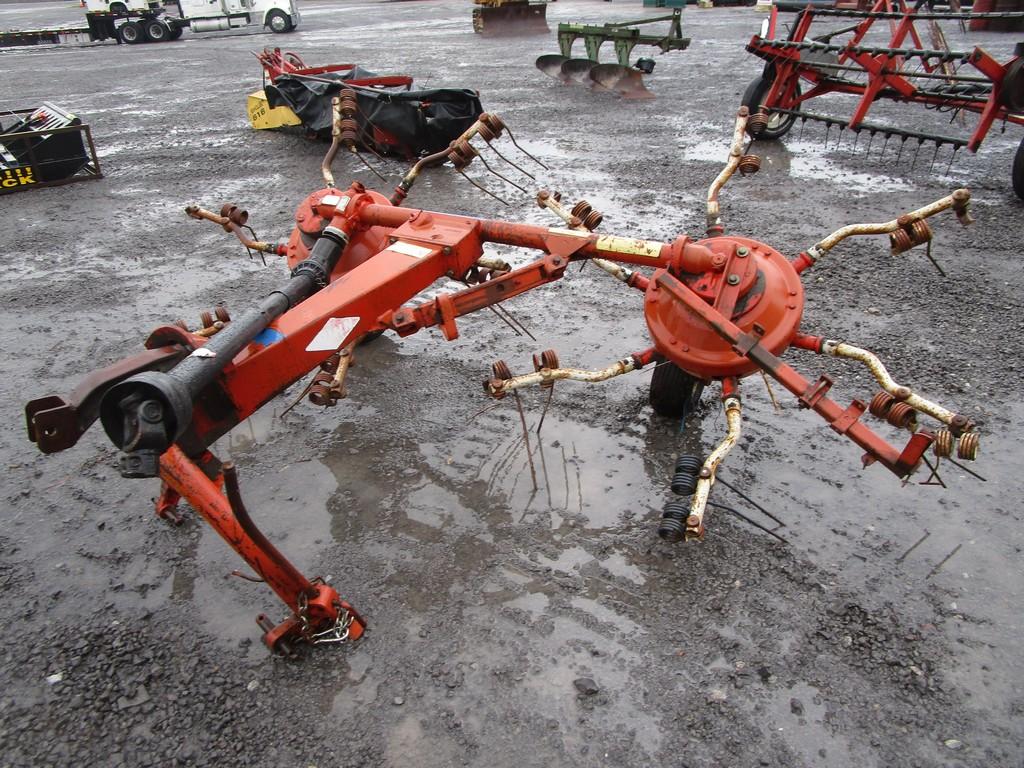 KUHN GRS-25 3PT RAKE