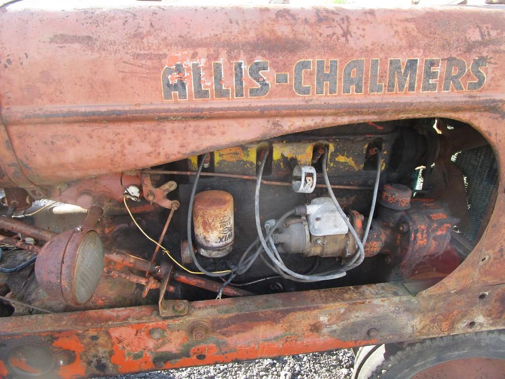 ALLIS-CHALMERS WD TRACTOR