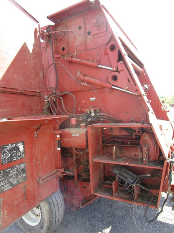 HESSTON 565A RD BALER