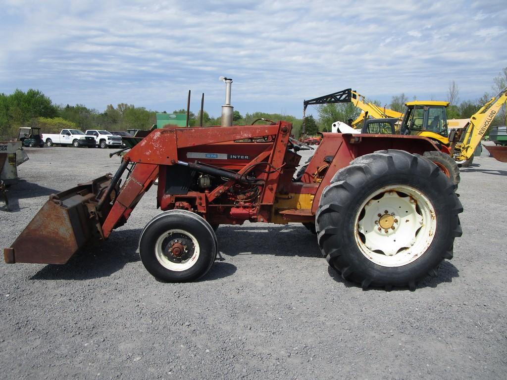 INTERNATIONAL 574 W LOADER