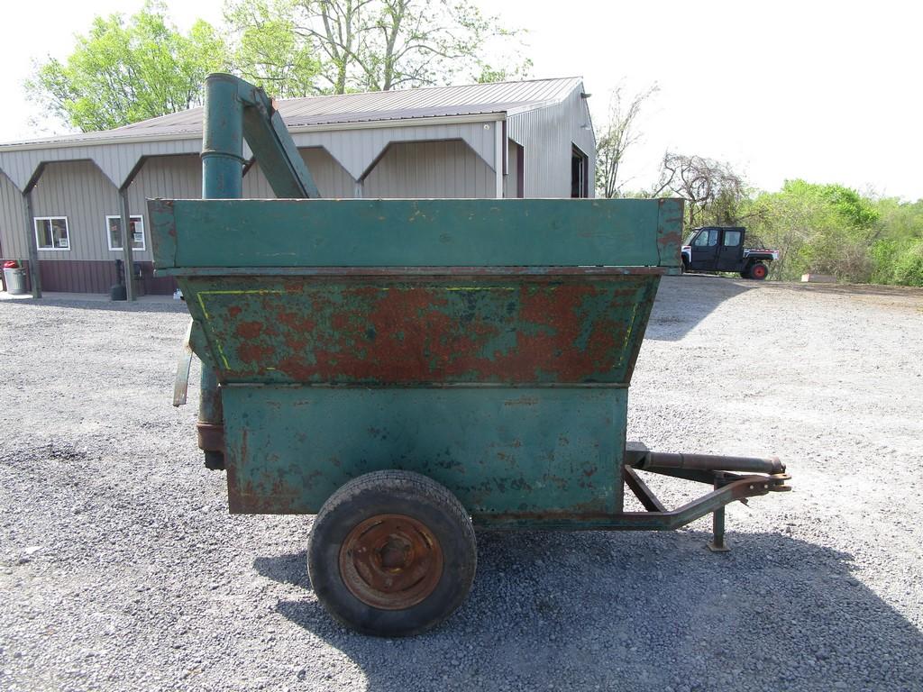 GRAIN-O-VATOR FEED CART