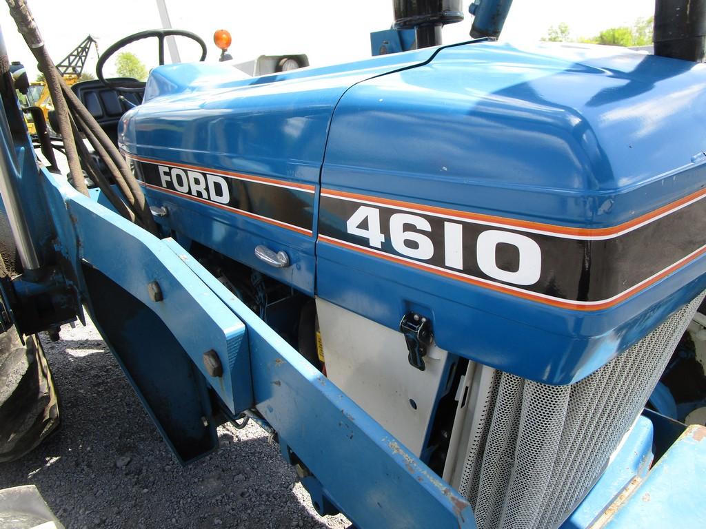 FORD 4610 W FORD 7309 LOADER