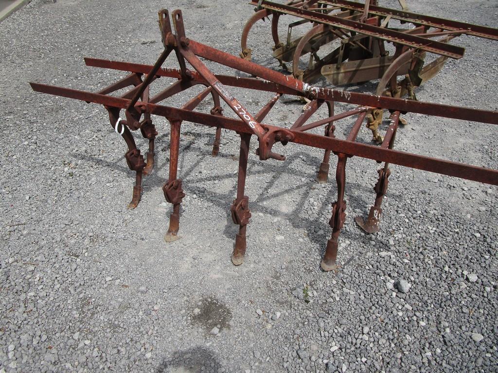 3PT 2-ROW CULTIVATOR 8 SHANK