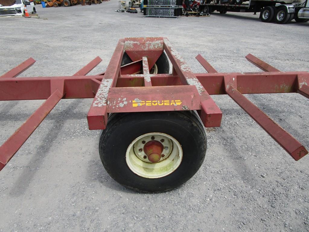 PEQUEA 646 BALE HAULER