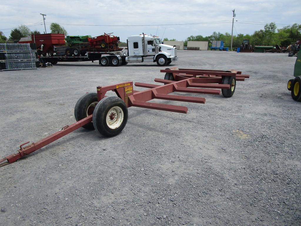 PEQUEA 646 BALE HAULER
