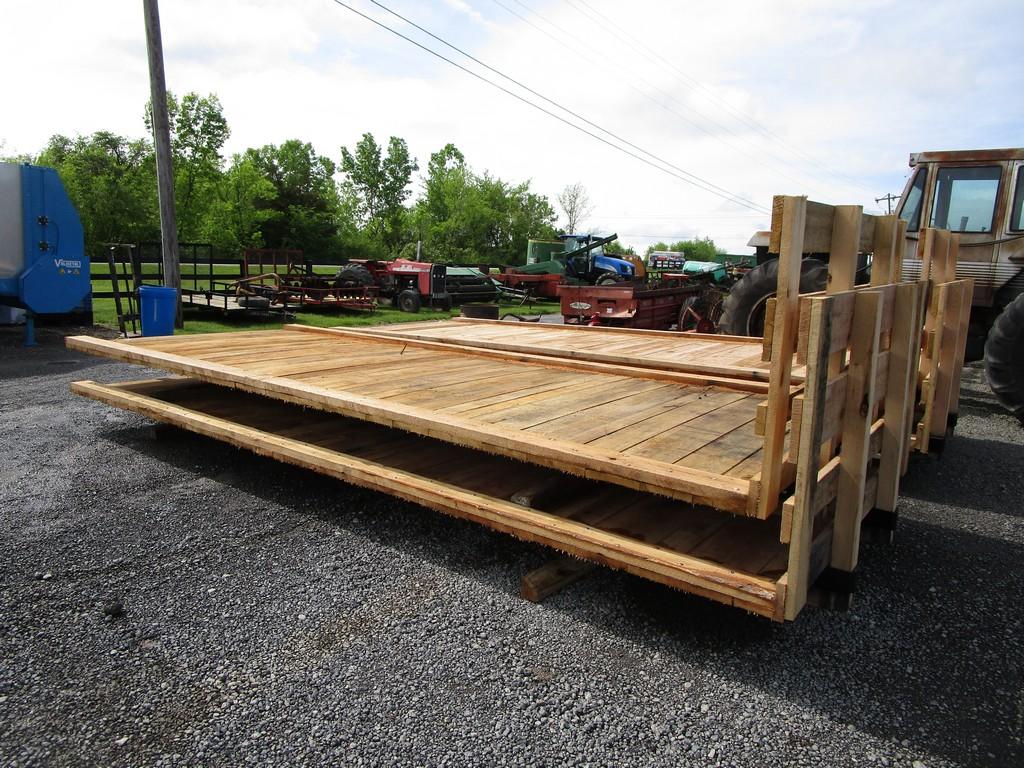 1) 20' WAGON  FLAT W BACKBOARD