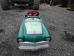 TOY COUNTRY SQUIRE PEDAL CAR