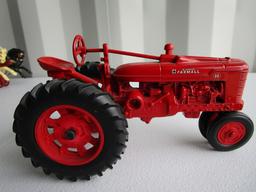 TOY FARMALL H TRACTOR