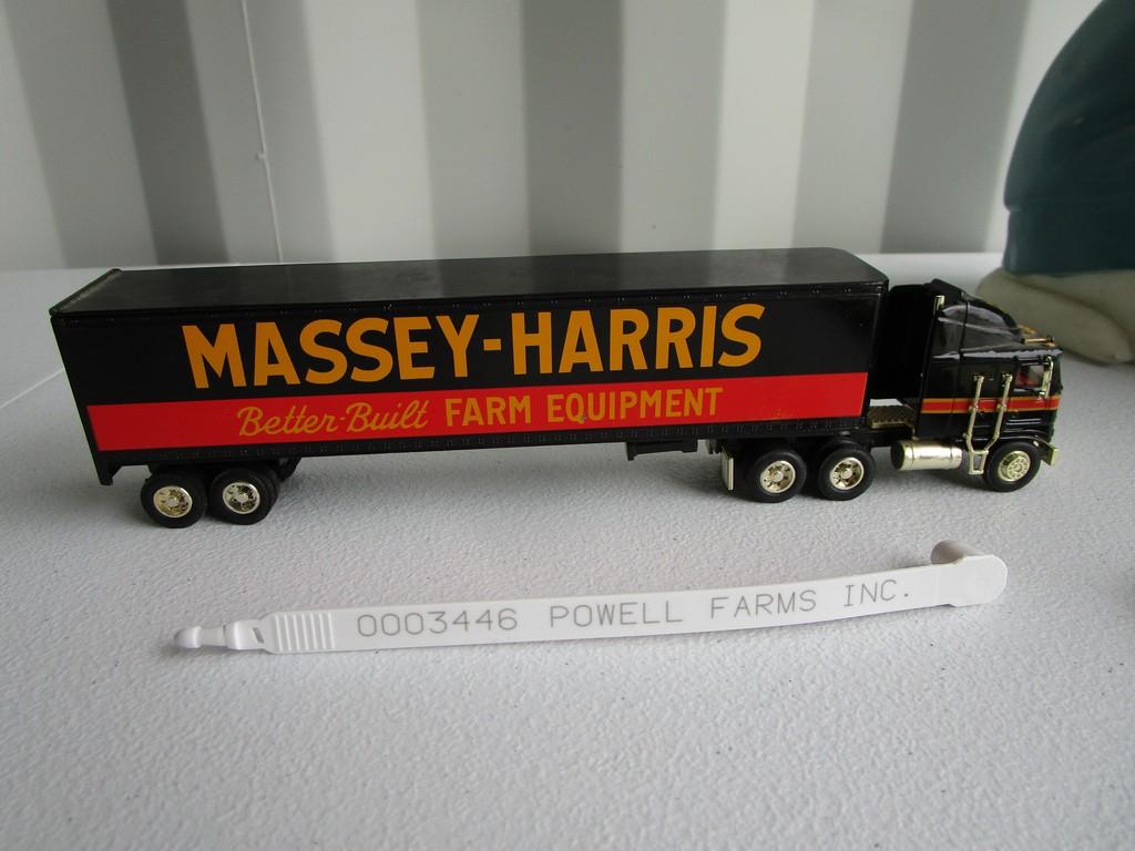 TOY PIGGY BANK MASSEY-HARRIS SEMI&TRAILER