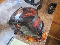 WELDING HELMET