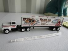 TOY SNAP-ON SEMI& TRAILER
