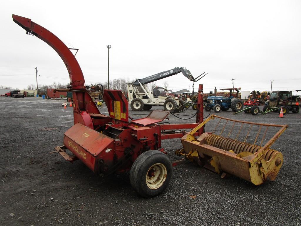 NEW HOLLAND CHOPPER W HEAD