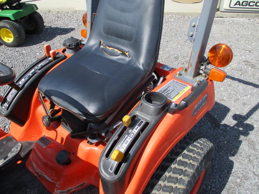 KUBOTA BX2230 TRACTOR W 54"  MOWER