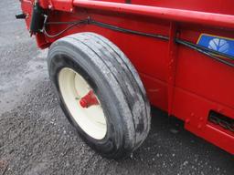 NEW HOLLAND 165 MANURE SPREADER