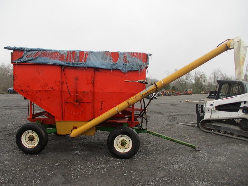 GRAVITY WAGON W HYD AUGER