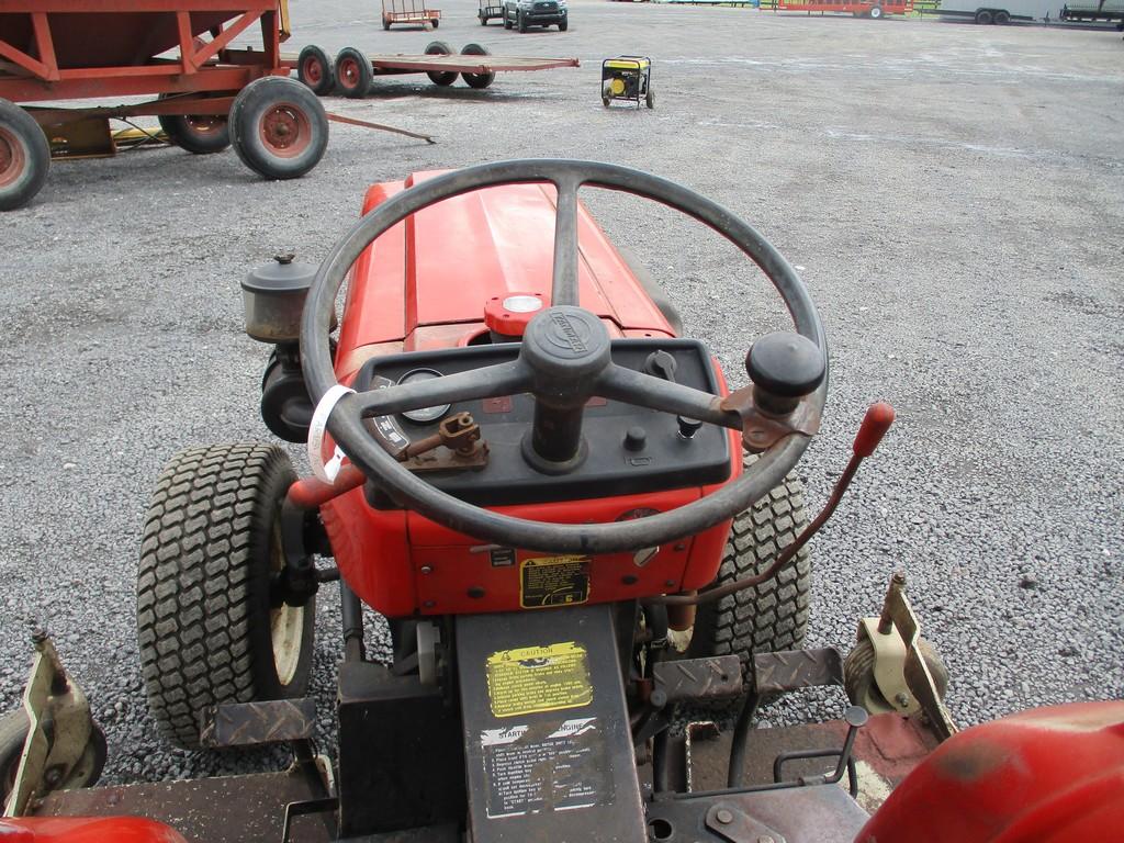 YANMAR YM226 TRACTOR W MOWER