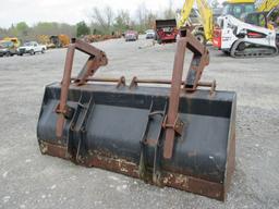 92" HD LOADER BUCKET W FORKS PIN ON