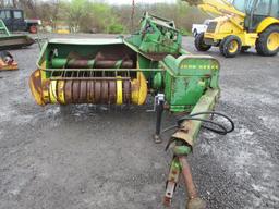 JOHN DEERE 24T SQ BALER