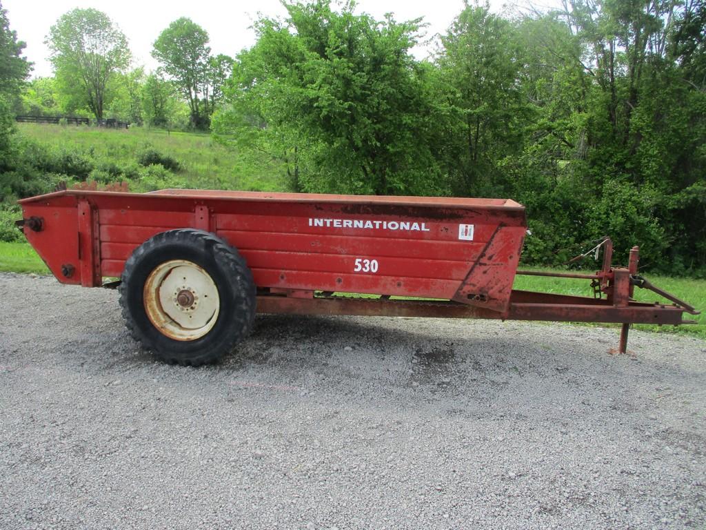 IH 530 MANURE SPREADER