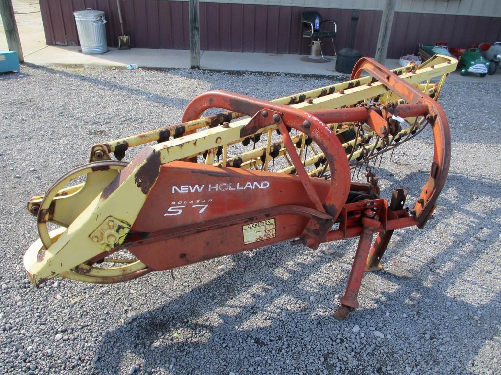 NEW HOLLAND 57 3PT HAY RAKE